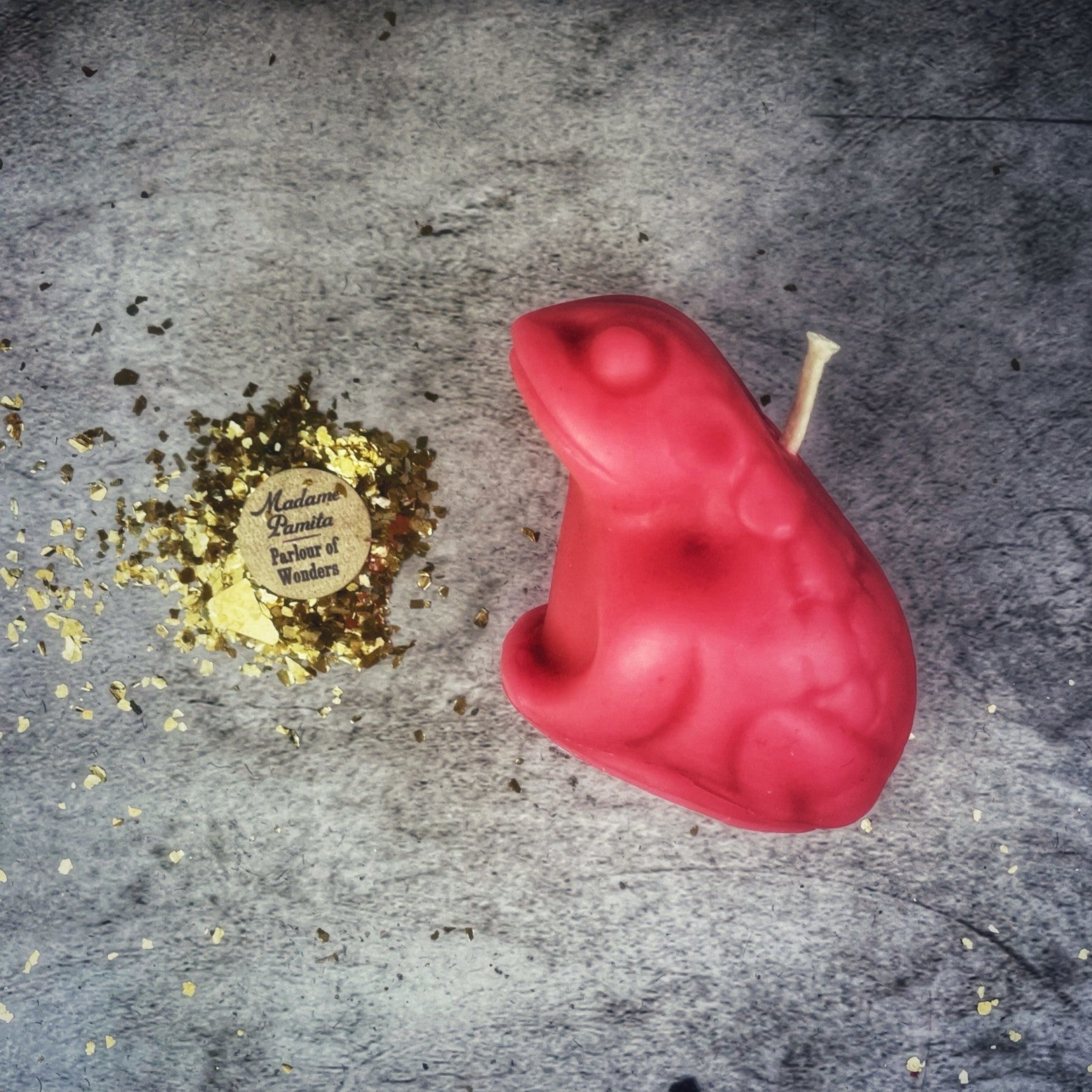 Beeswax Lucky Money Frog Spell Candle - Abundance & Prosperity Magic