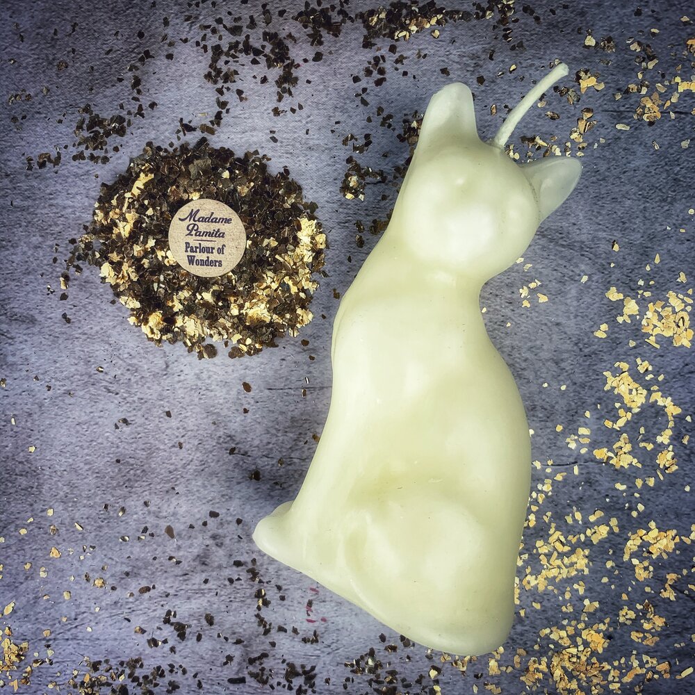 Beeswax Lucky Cat Spell Candle - Fast Action & Manifestation Magic